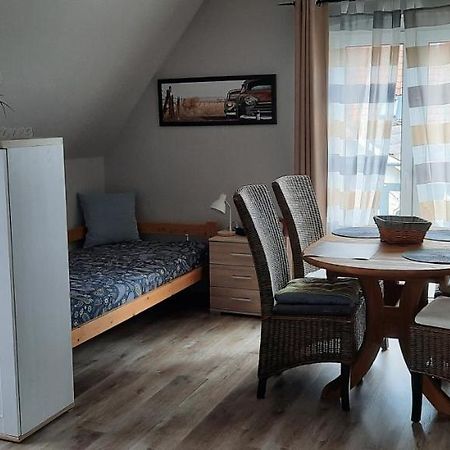 Ferienwohnung Schwiemann, Obergeschoss Cadenberge Exterior foto